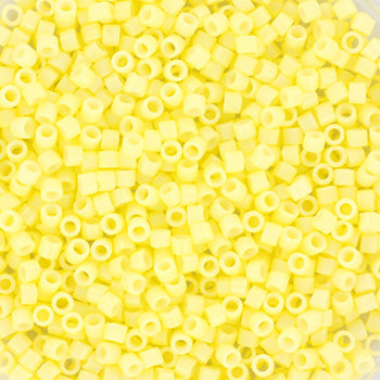 Miyuki delica DB-2101 11/0 Duracoat opaque dyed light lemon ice 5 gr.