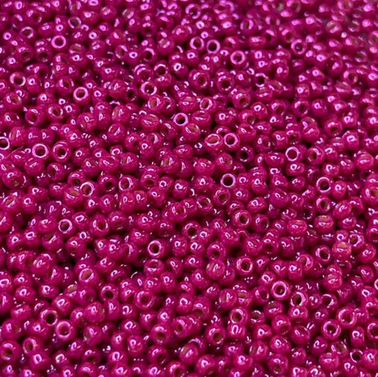 Miyuki rocailles 15/0-1465L  Opaque luster fuchsia  5 gr.