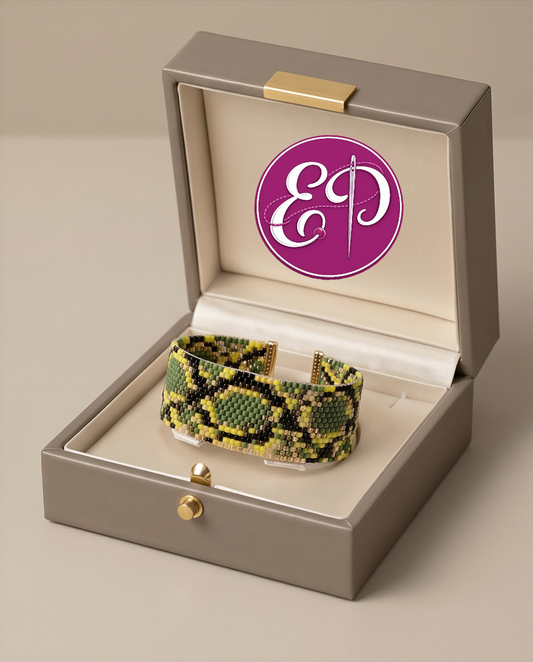 Bracelet " Emerald snake"